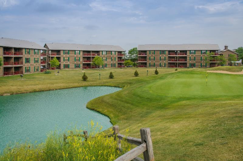 Holiday Inn Club Vacations Fox River Resort At Sheridan Экстерьер фото